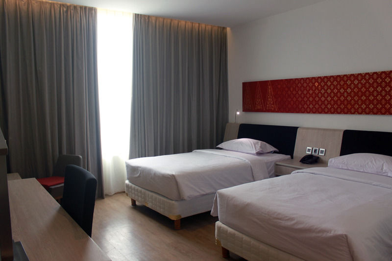 Fox Hotel Pekanbaru Kültér fotó