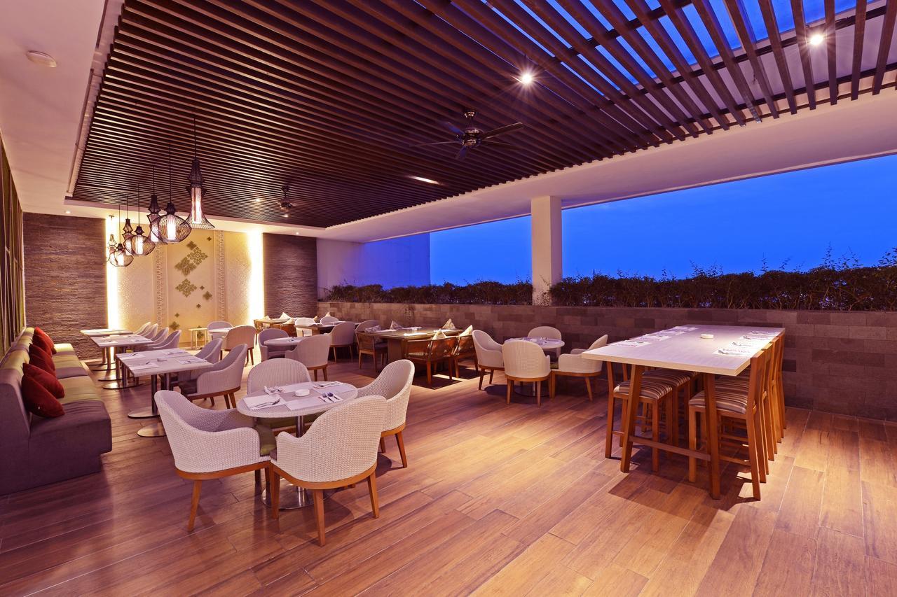 Fox Hotel Pekanbaru Kültér fotó